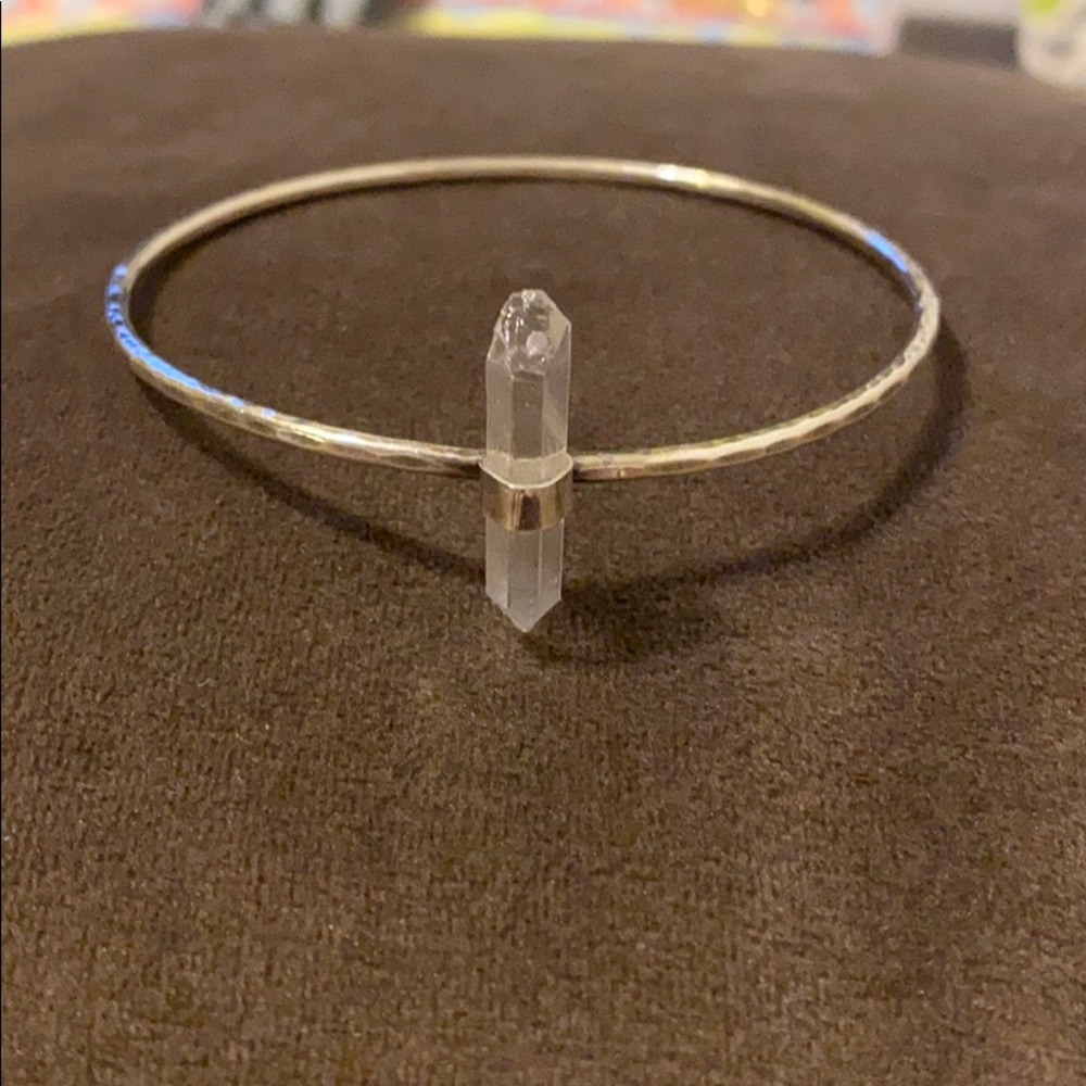 SS banded quartz bangle